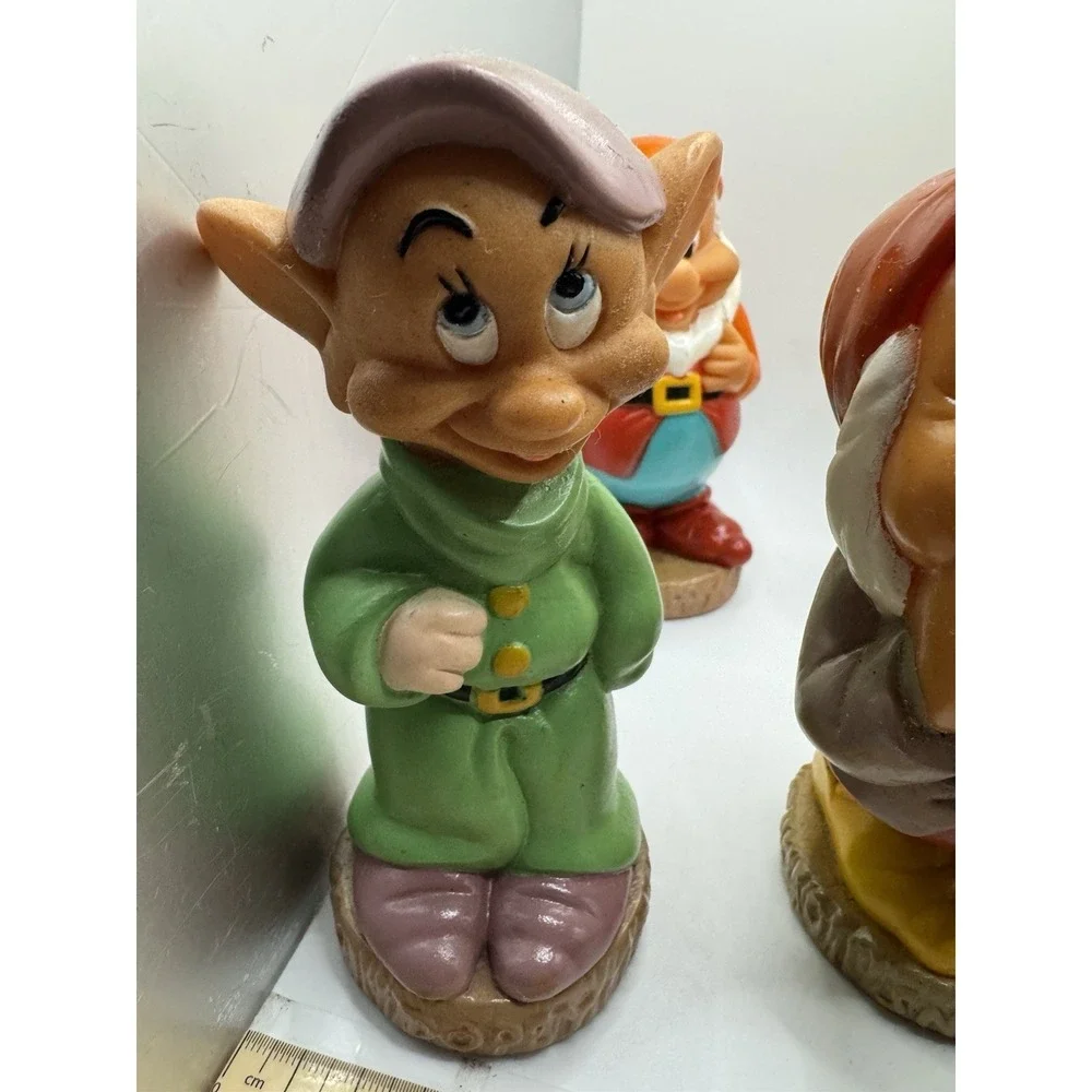 Disney Vintage Seven 7 Dwarves Vinyl Rubber Squeaky Toy Figures Lot Snow White